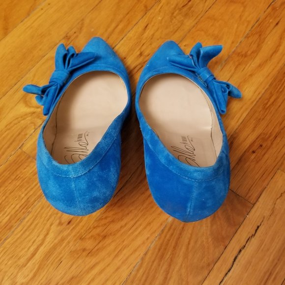 Le Silla $729 Italian Suede Pumps - Picture 12 of 12